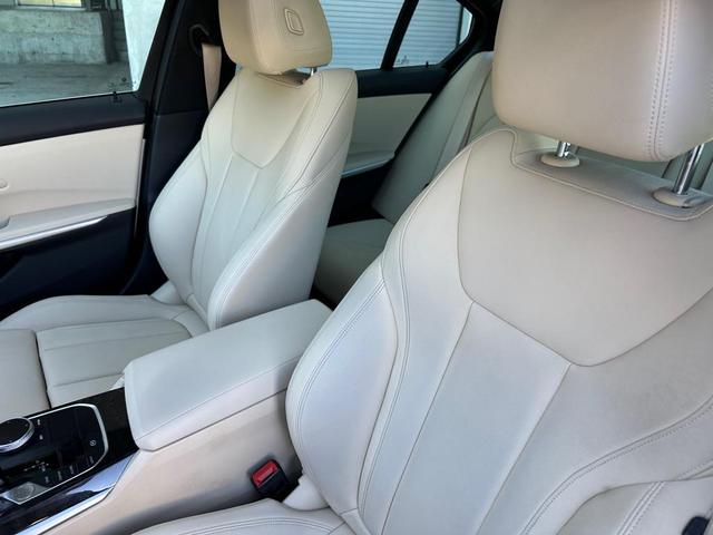 Photo of 2019 WHITE BMW 330