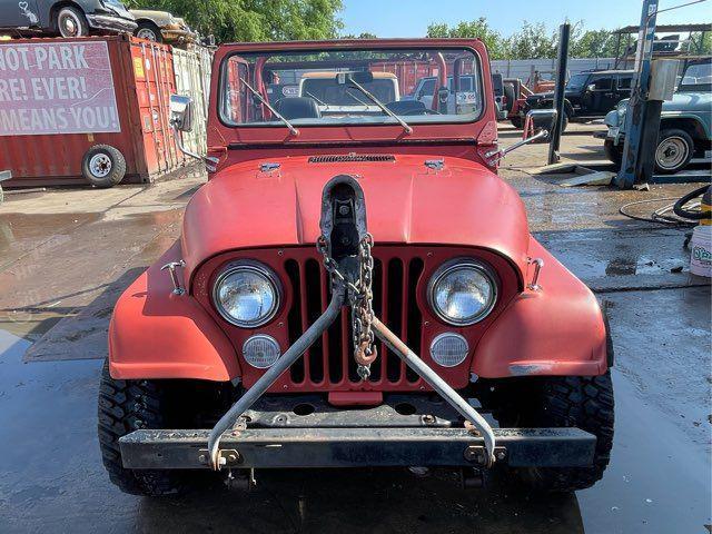 Photo of 1985 Red Jeep CJ-7