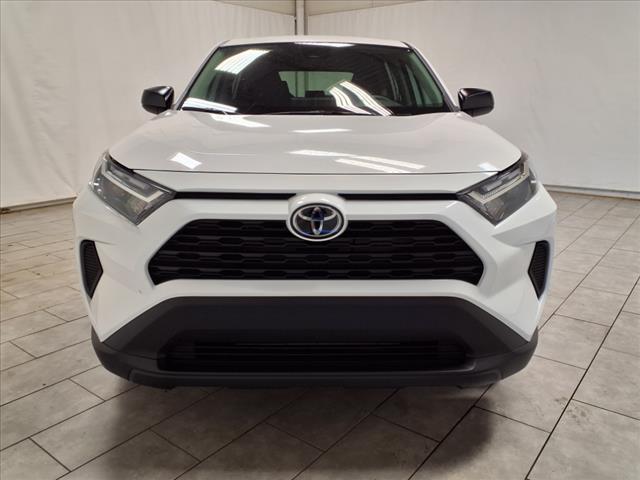Photo of 2025 Ice Cap Toyota RAV4