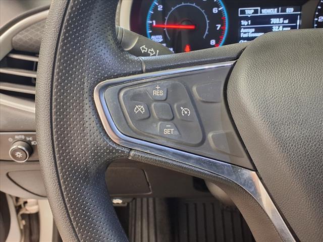 Photo of 2020 Silver Ice Metallic Chevrolet Malibu