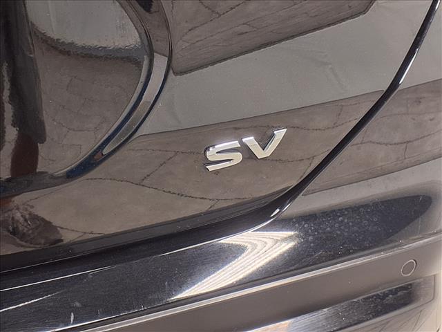 Photo of 2024 Super Black Nissan Kicks