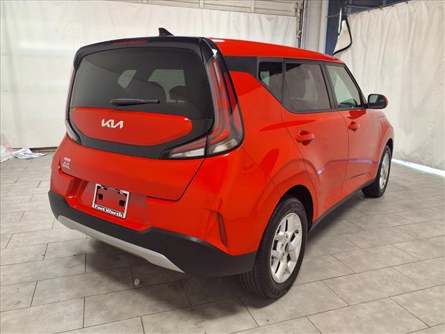 Photo of 2024 Inferno Red Kia Soul
