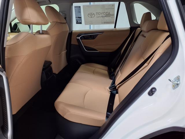 Photo of 2025 Ice Cap Toyota RAV4 Hybrid