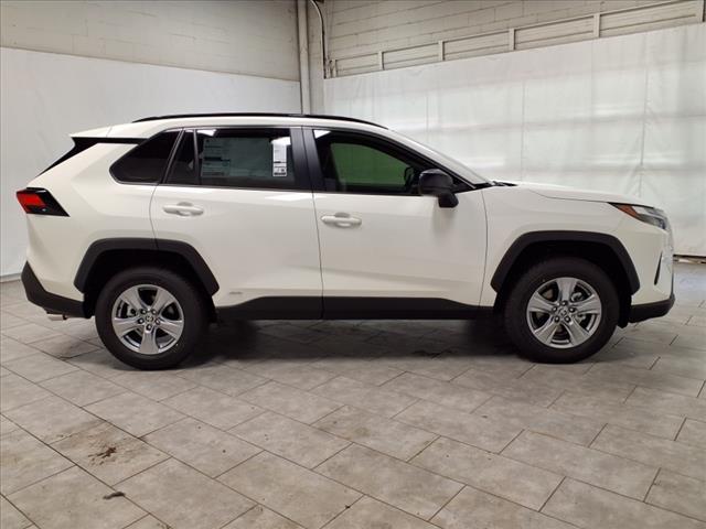 Photo of 2025 Ice Cap Toyota RAV4 Hybrid