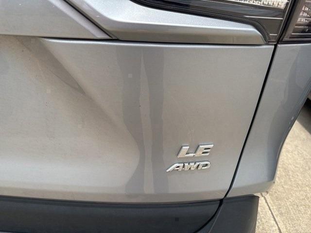 Photo of 2024 Silver Sky Metallic Toyota RAV4