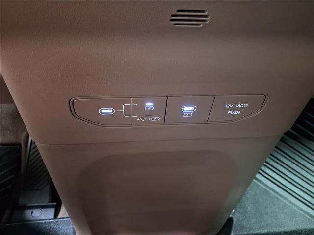 Photo of 2024 Ivory Silver Kia EV9