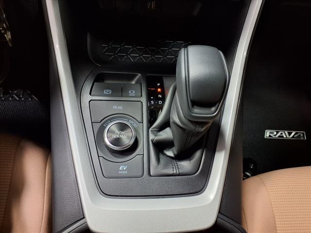 Photo of 2025 Midnight Black Metallic Toyota RAV4 Hybrid