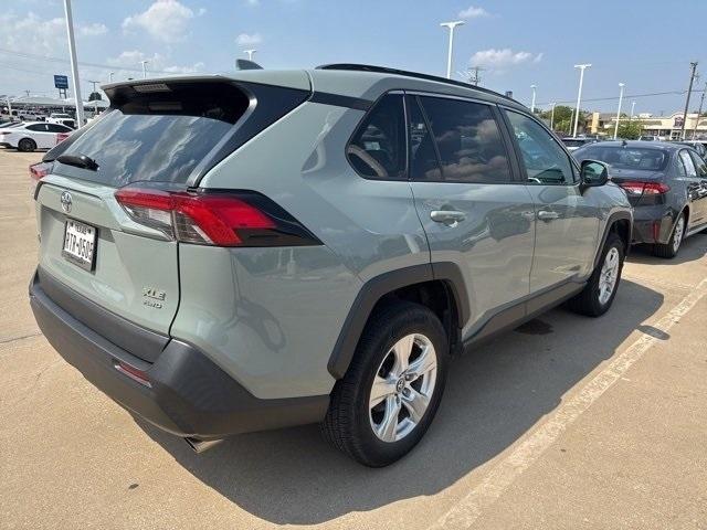 Photo of 2019 Gray Toyota RAV4