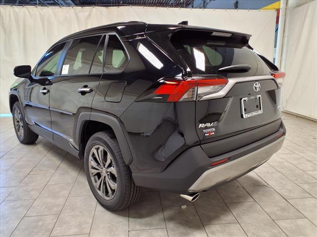 Photo of 2025 Midnight Black Metallic Toyota RAV4 Hybrid