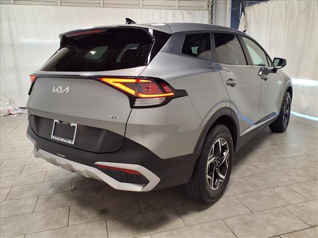 Photo of 2024 Steel Gray Kia Sportage