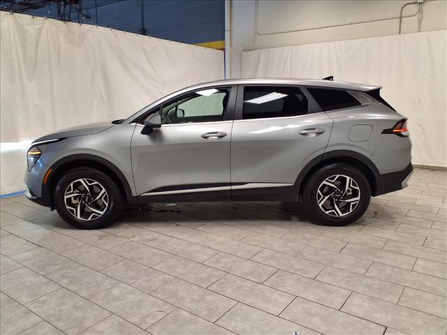 Photo of 2024 Steel Gray Kia Sportage