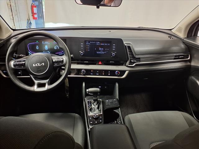 Photo of 2024 Steel Gray Kia Sportage