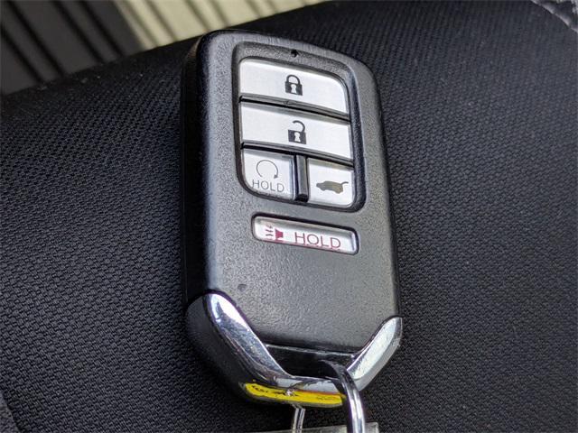 Photo of 2021 Platinum White Pearl Honda Civic