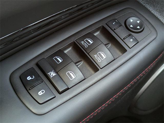 Photo of 2024 Frostbite Pearlcoat Dodge Durango