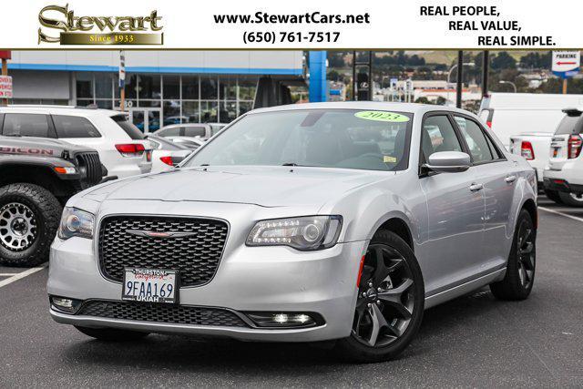 2023 Chrysler 300