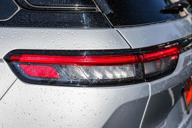 Photo of 2022 Silver Zynith Jeep Grand Cherokee 4xe
