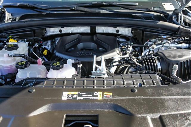Photo of 2022 Silver Zynith Jeep Grand Cherokee 4xe