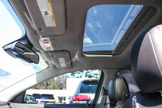 Photo of 2017 Heron White Chevrolet SS
