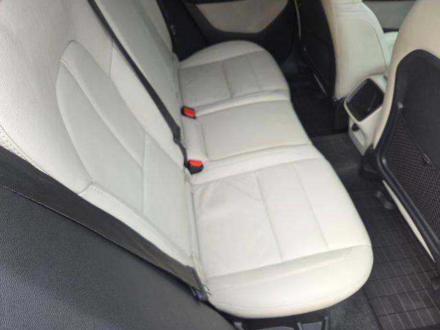Photo of 2020 Ice White Volvo XC40