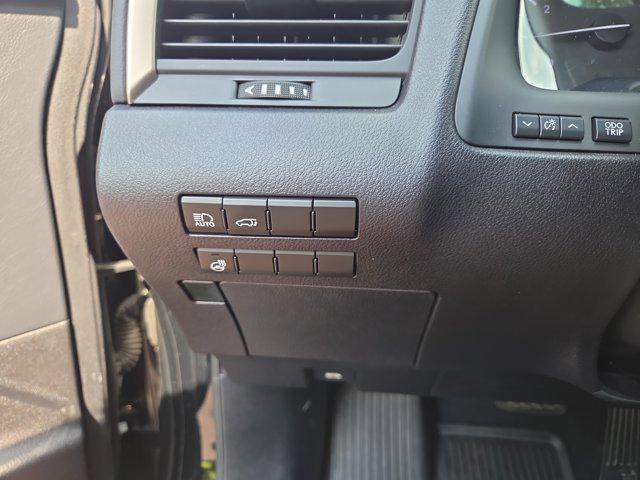 Photo of 2020 Obsidian Lexus RX 350