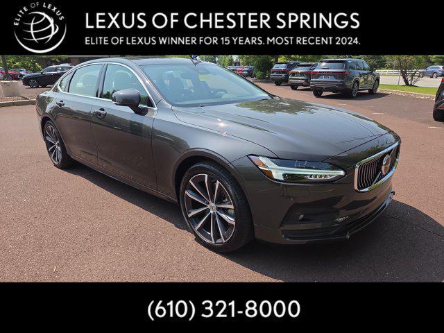 2022 Volvo S90