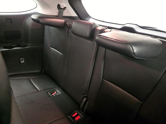 Photo of 2021 Black Toyota Highlander Hybrid