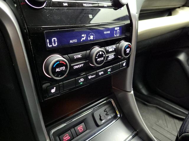 Photo of 2022 Gray Subaru Ascent