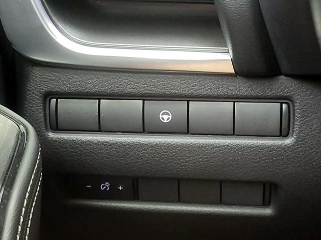 Photo of 2023 Red Nissan Rogue