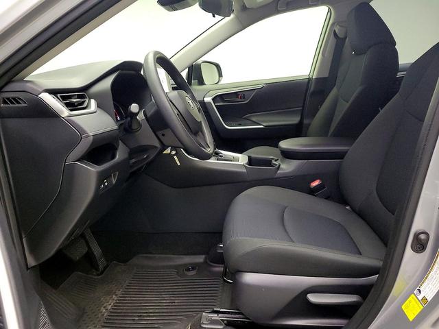 Photo of 2023 Silver Toyota RAV4