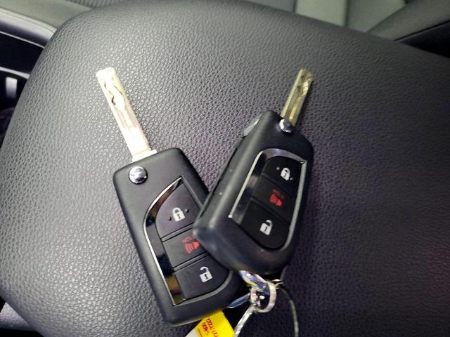 Photo of 2023 Silver Toyota RAV4