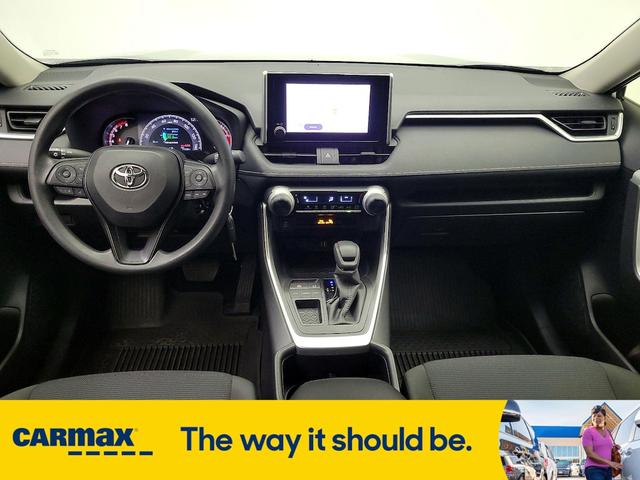 Photo of 2023 Silver Toyota RAV4