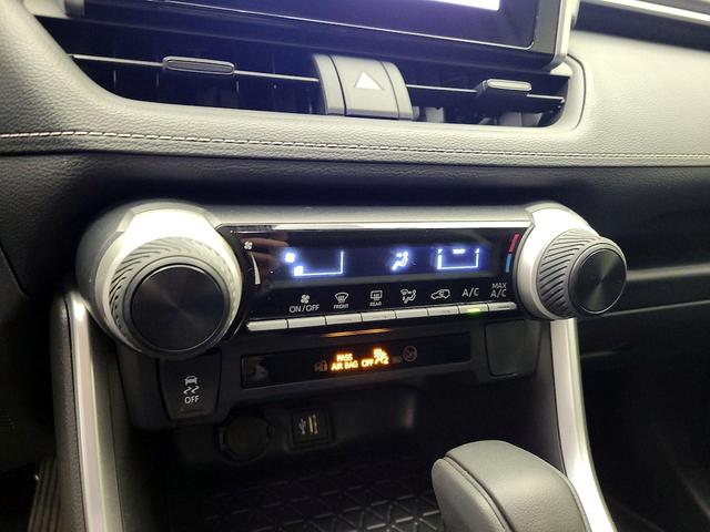 Photo of 2023 Silver Toyota RAV4