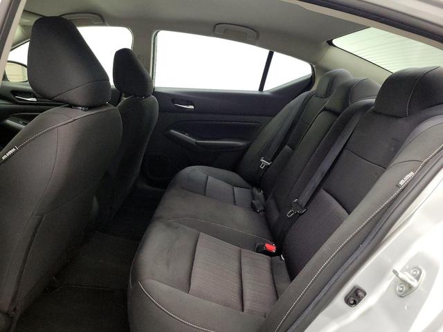 Photo of 2022 Silver Nissan Altima