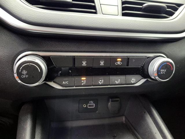 Photo of 2022 Silver Nissan Altima