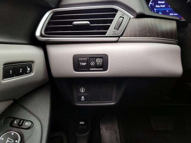Photo of 2018 Silver Honda Accord