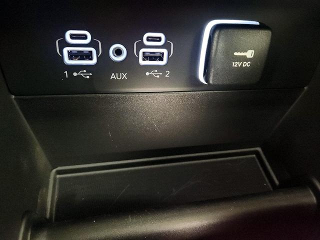 Photo of 2023 Black Jeep Grand Cherokee L