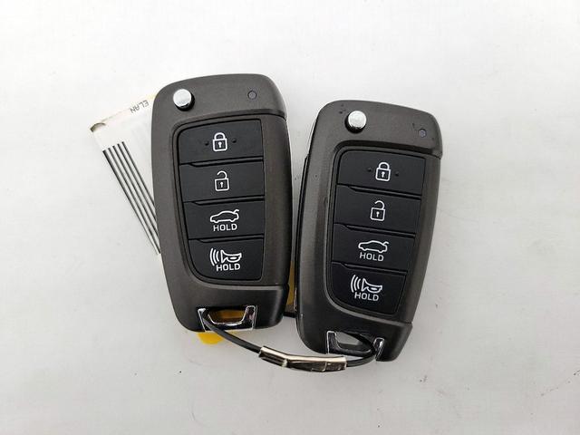 Photo of 2023 Black Hyundai ELANTRA
