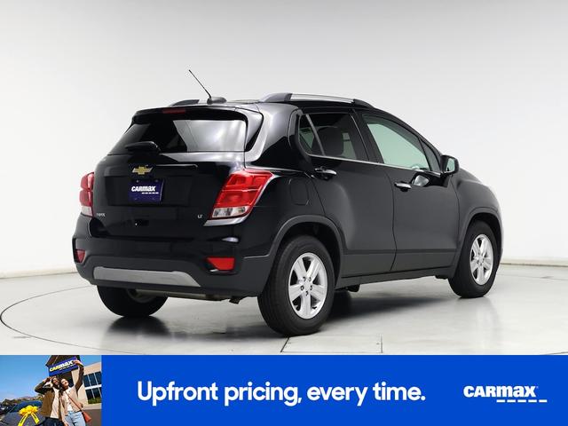 Photo of 2018 Black Chevrolet Trax