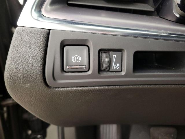 Photo of 2021 Black Cadillac XT5