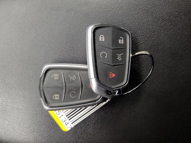 Photo of 2021 Black Cadillac XT5