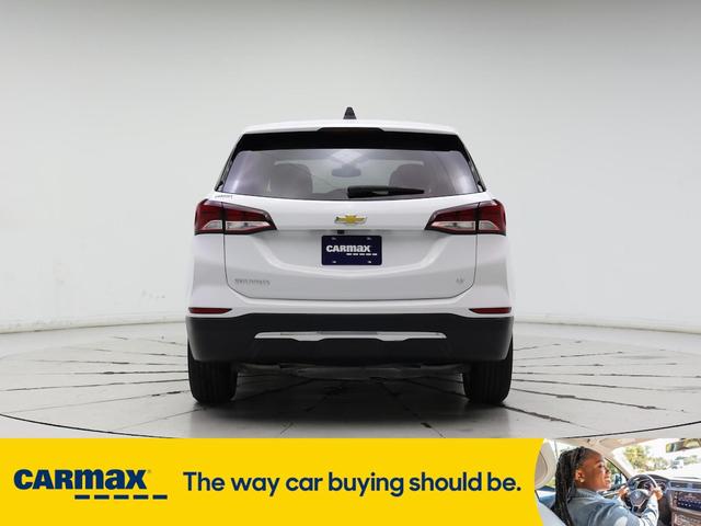 Photo of 2023 White Chevrolet Equinox