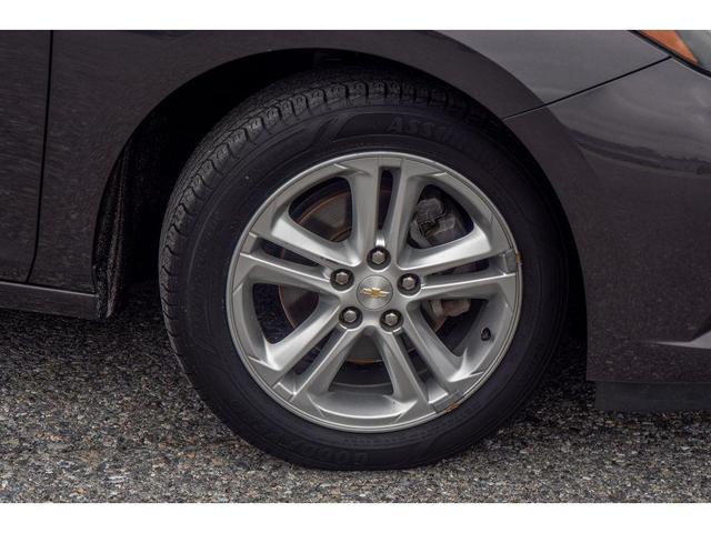 Photo of 2017 Tungsten Metallic Chevrolet Cruze