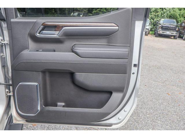 Photo of 2022 Quicksilver Metallic GMC Sierra 1500