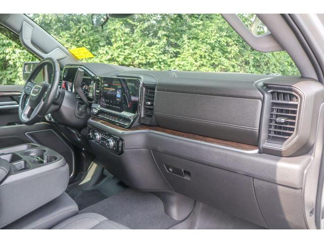 Photo of 2022 Quicksilver Metallic GMC Sierra 1500