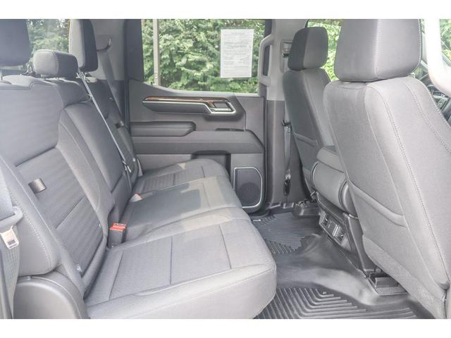 Photo of 2022 Quicksilver Metallic GMC Sierra 1500