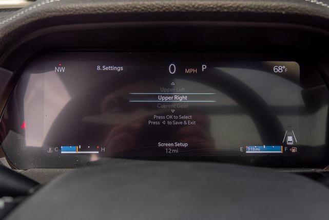Photo of 2025 Diamond Black Crystal Pearlcoat Jeep Grand Cherokee
