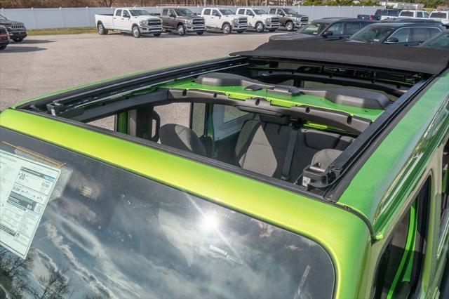 Photo of 2025 Mojito Clearcoat Jeep Wrangler