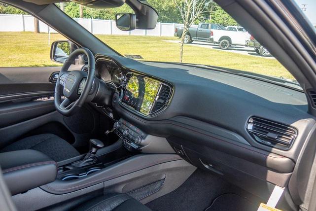 Photo of 2026 DB Black Crystal Clearcoat Dodge Durango