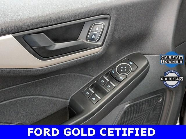Photo of 2022 Black Metallic Ford Escape