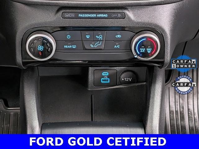 Photo of 2022 Black Metallic Ford Escape